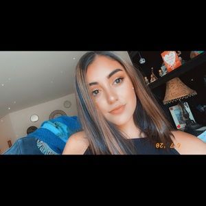 Meet your Posher, Nina